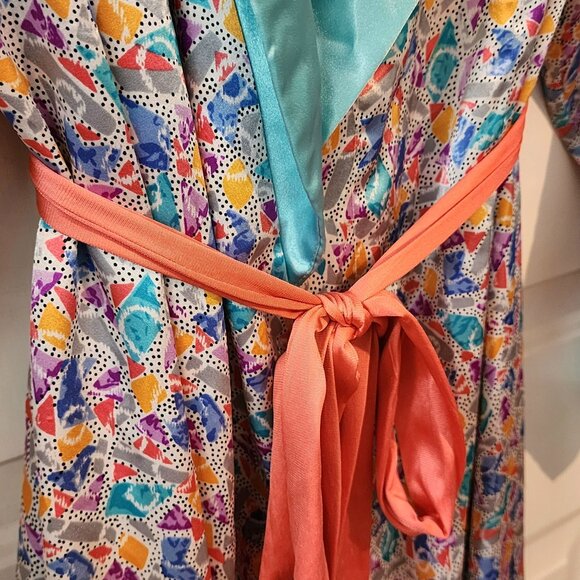 Vintage Satin Robe Funky Abstract Pattern 80s 90s Retro Themed Lightweight XL 1X - Picture 5 of 9